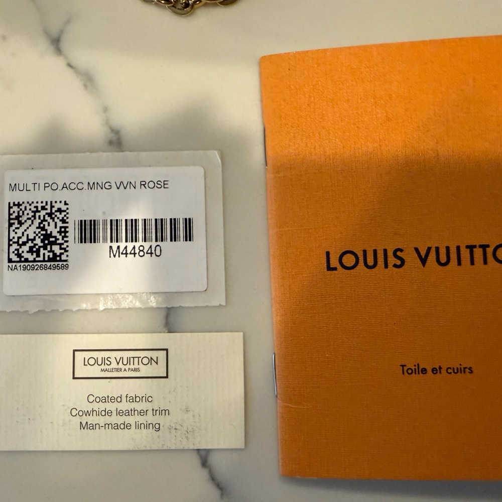 Louis Vuitton Monogram Crossbody with Pink Strap - Picture 3 of 13